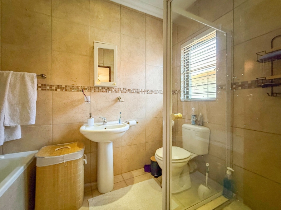 3 Bedroom Property for Sale in Melodie North West
